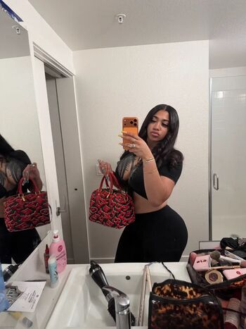 Ohhthistiana